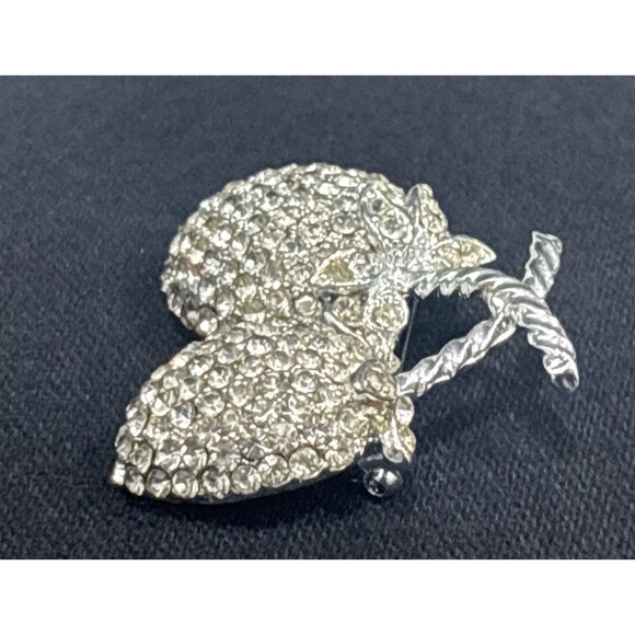 Vintage Weiss Rhinestone Brooch Strawberry Fruit Pin Clear Silver Tone - Picture 3 of 15